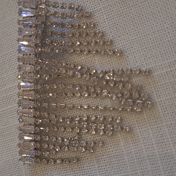 New Rhinestone Hair Clip - Picture 2 of 5
